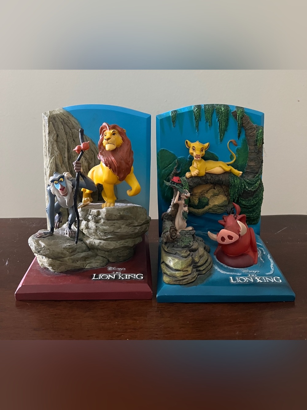 Disney The Lion King Bookends Set READ